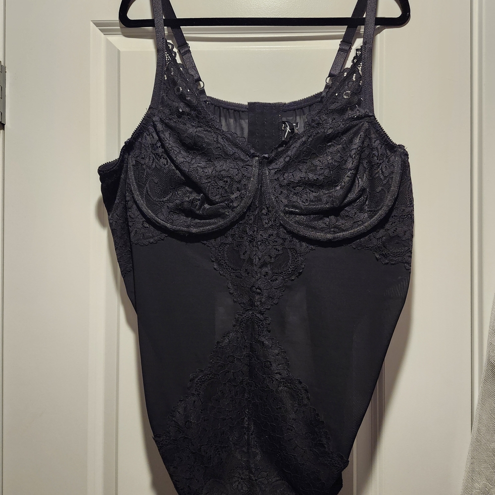 Sophisticated Black Lace Shapewear Bodysuit